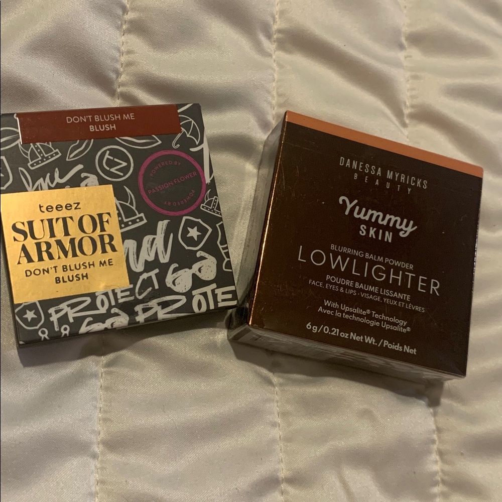 NWT! Cheeks Bundle - Teeez Suit of Armor Blush and Yummy Skin Lowlighter